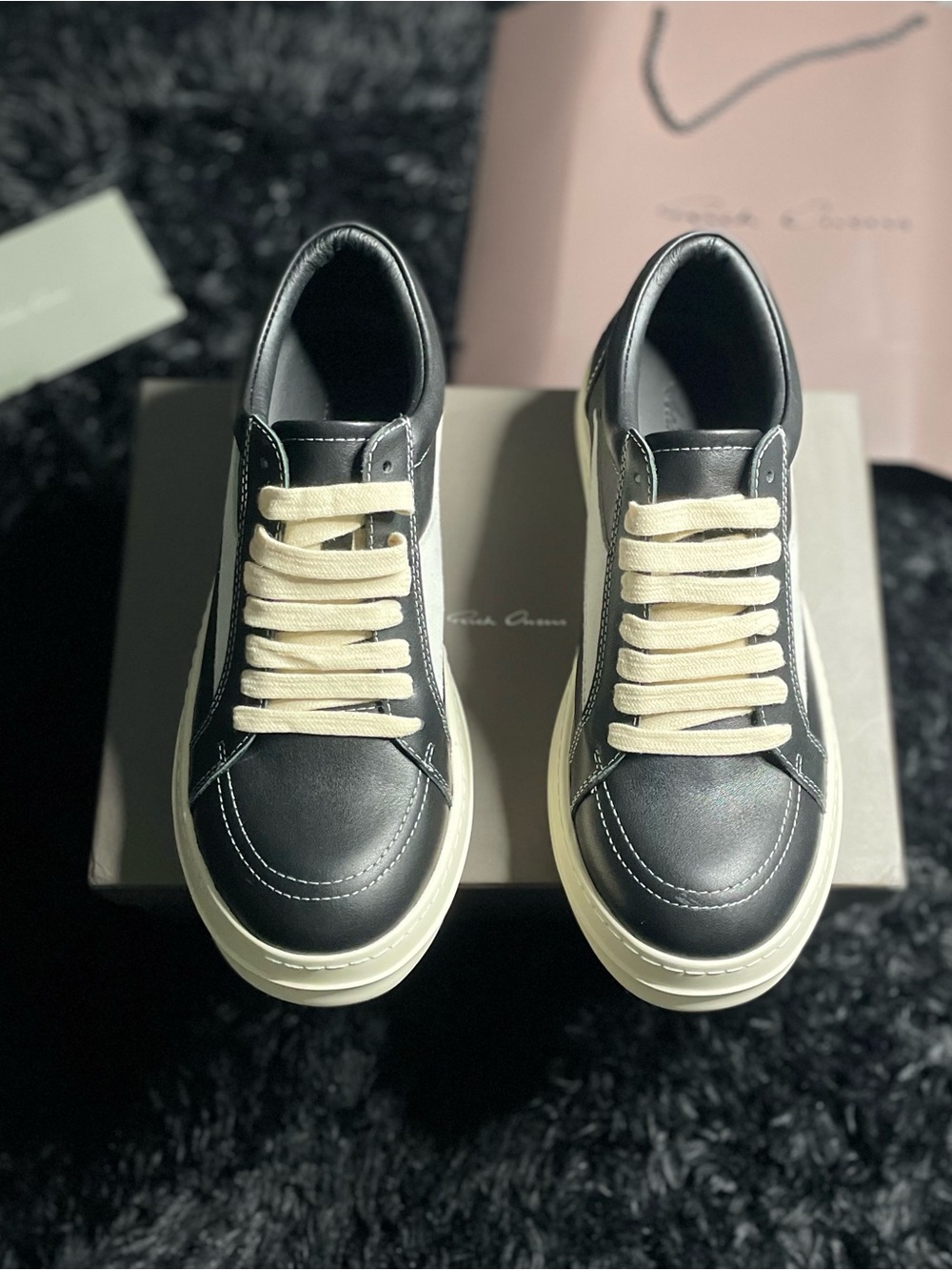 BLACK LOW RICK VANS - Picture 2 of 4